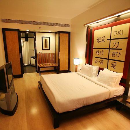 E Square The Fern, Poona Kamer foto